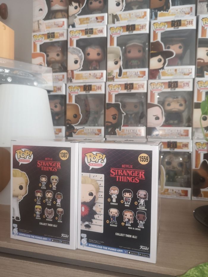 Lot de 2 Funko Pop Television Stranger Things 1387/1559 - photo numéro 3