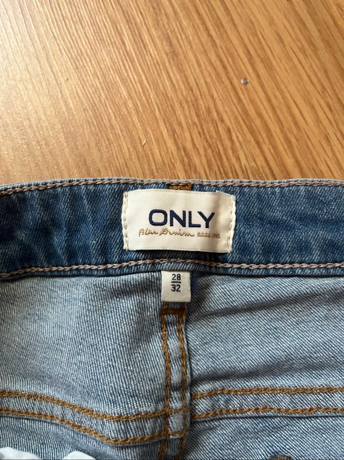 Jean taille basse destroy bleu clair Only T28/32 neuf 👖 - photo numéro 3