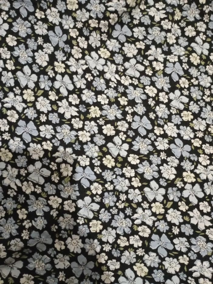 Jupe à fleurs - photo numéro 2