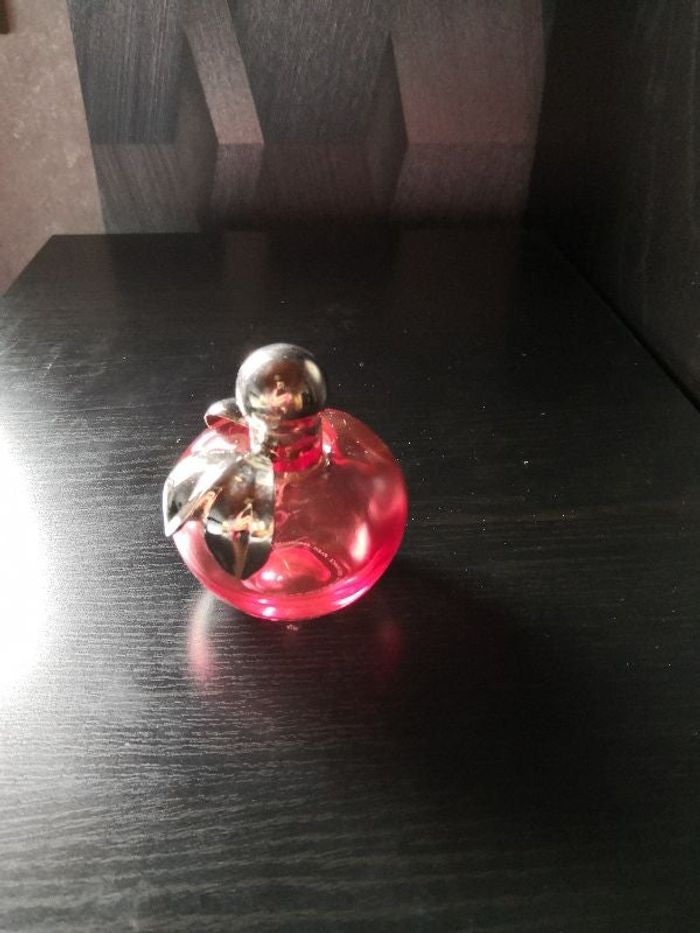 flacon de pafum nina de nina ricci