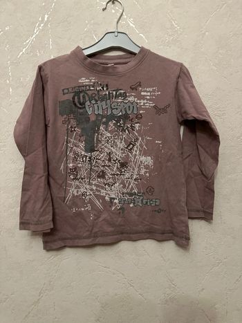T-shirt manches longues taille 6 ans
