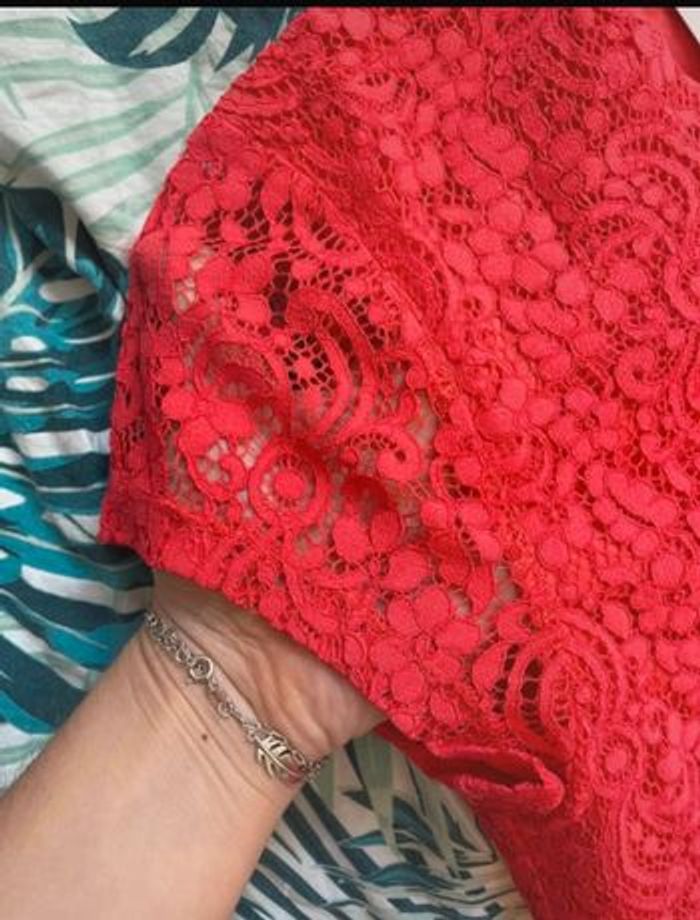 Robe d’été ou événement taille 4 dentelle corail Manoukian neuve - photo numéro 5