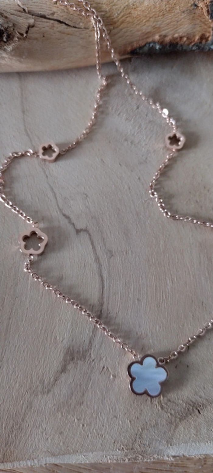 Collier fleurs - photo numéro 4