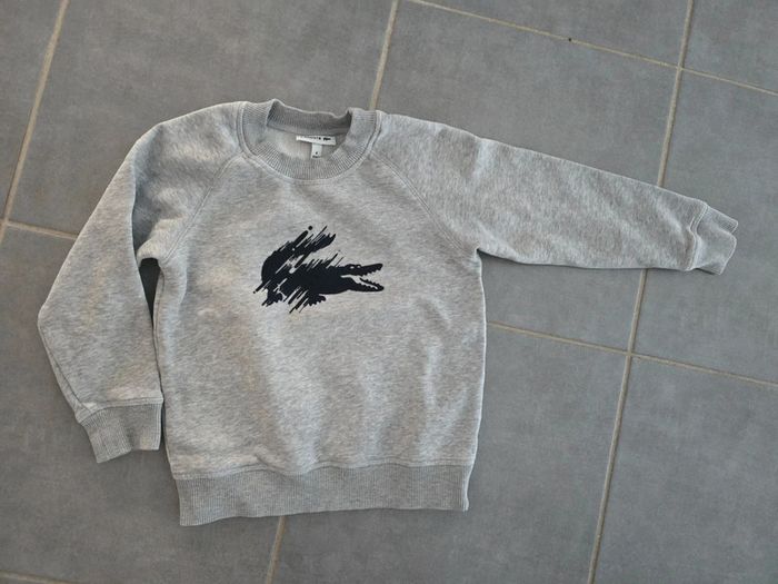 Sweat gris Lacoste