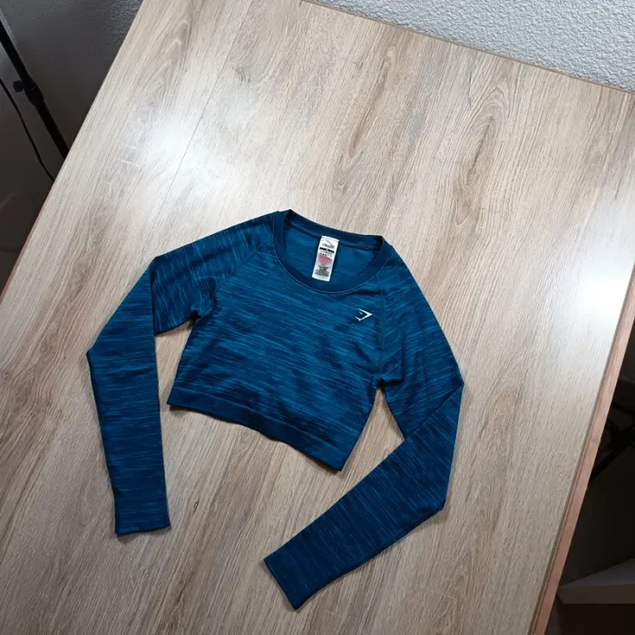 Teeshirt gymshark femme bleu hauts M manche longue - photo numéro 2