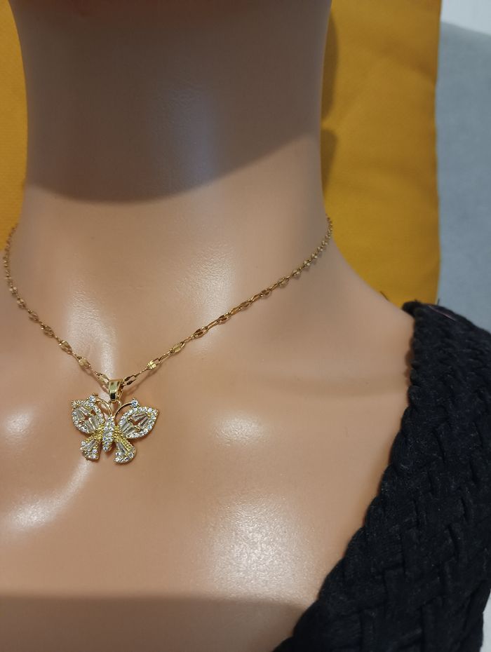 Collier en papillon - photo numéro 7