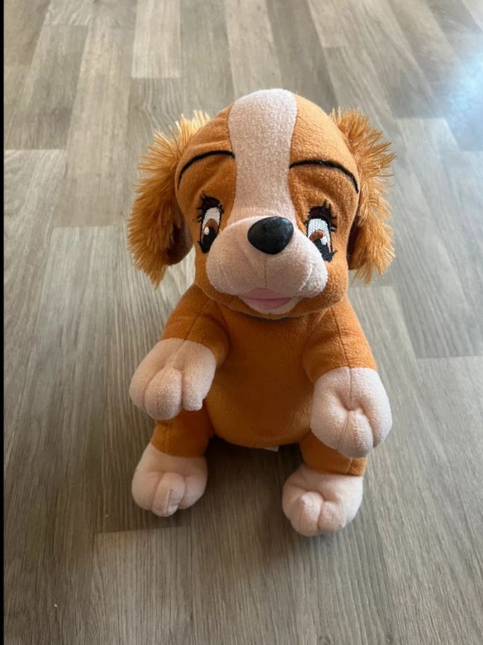 Peluche la belle et le clochard Disney
