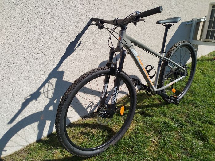Vends vélo femme très bon état - photo numéro 2