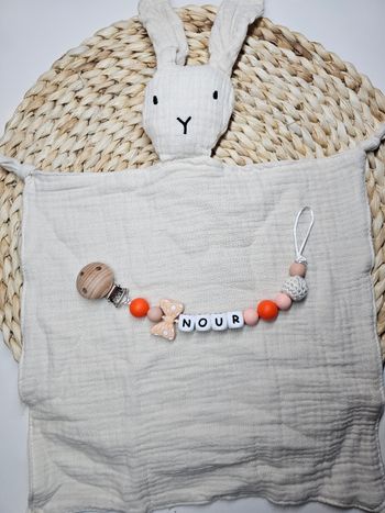 Attache tétine personnalisée