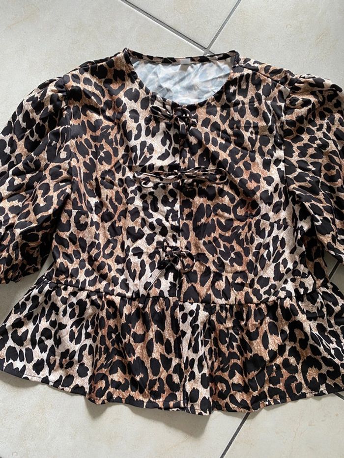 Blouse manches courte nouée noeud léopard 38 - photo numéro 3