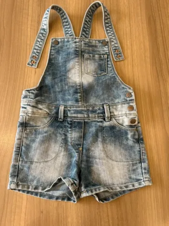 Très belle salopette en jeans kiabi 8 ans