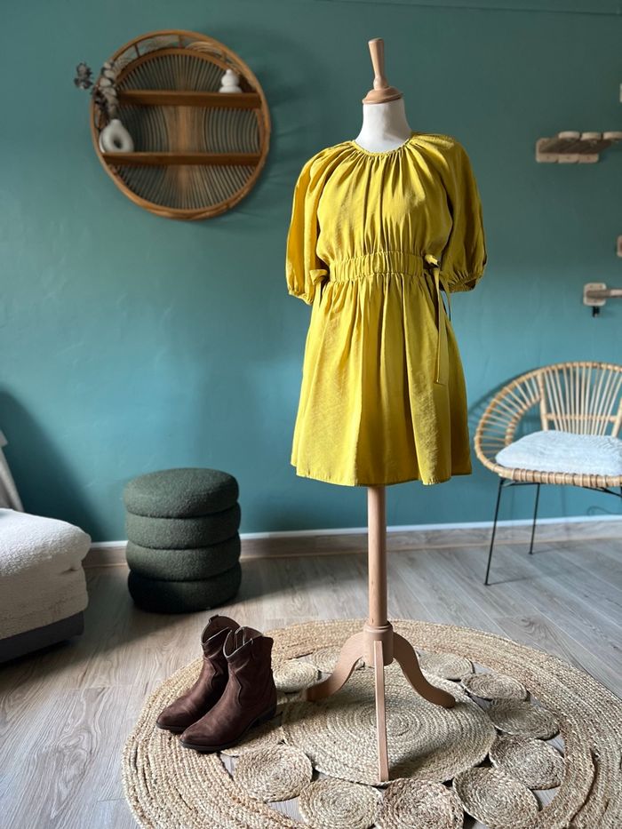 💛 Robe Zara jaune moutarde  taille S