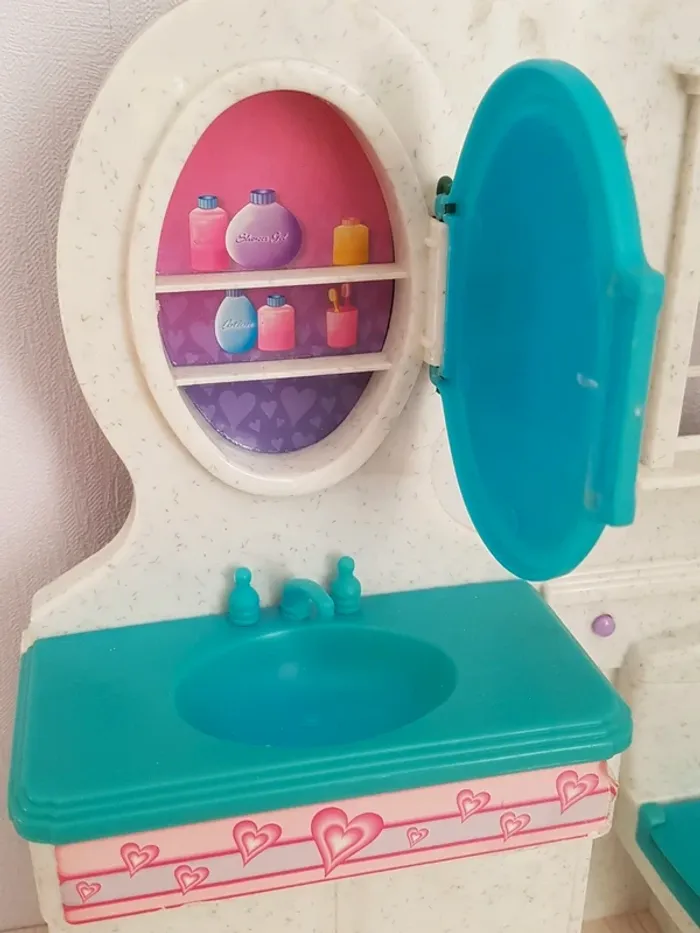 Meuble dressing et salle de bain Barbie - photo numéro 17