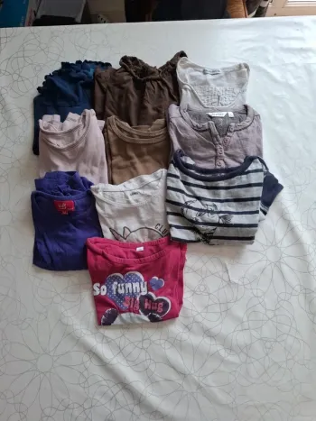 Lot de t-shirts à manches longues t.5ans