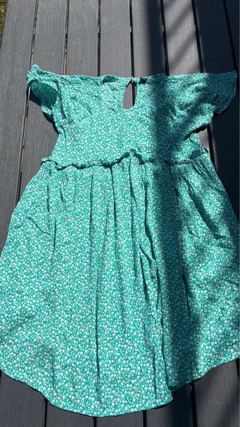 Robe fleurie verte Kiabi fille taille 12 ans