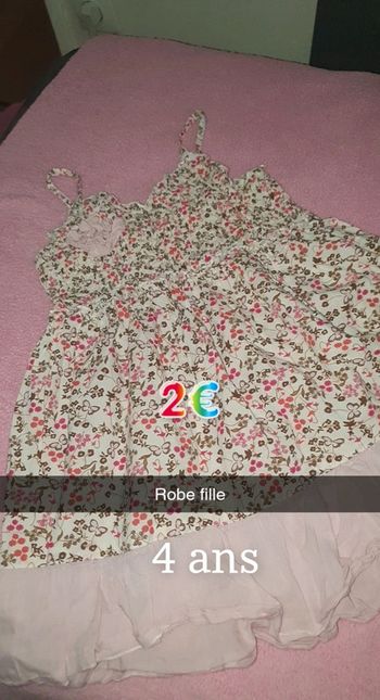 Robe 4 ans