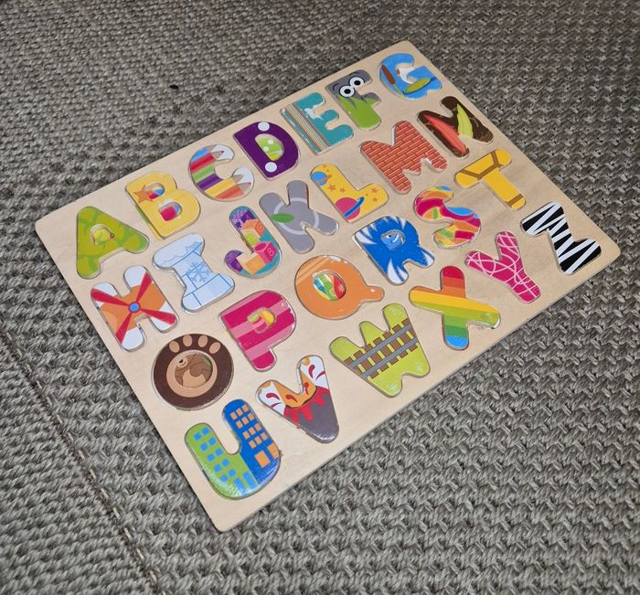 Puzzle alphabet en bois - photo numéro 2