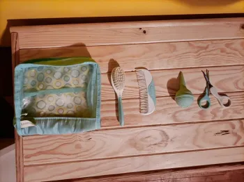 Kit de soin bébé Babies"R"Us - 4 accessoires (mixte neuf/occasion)