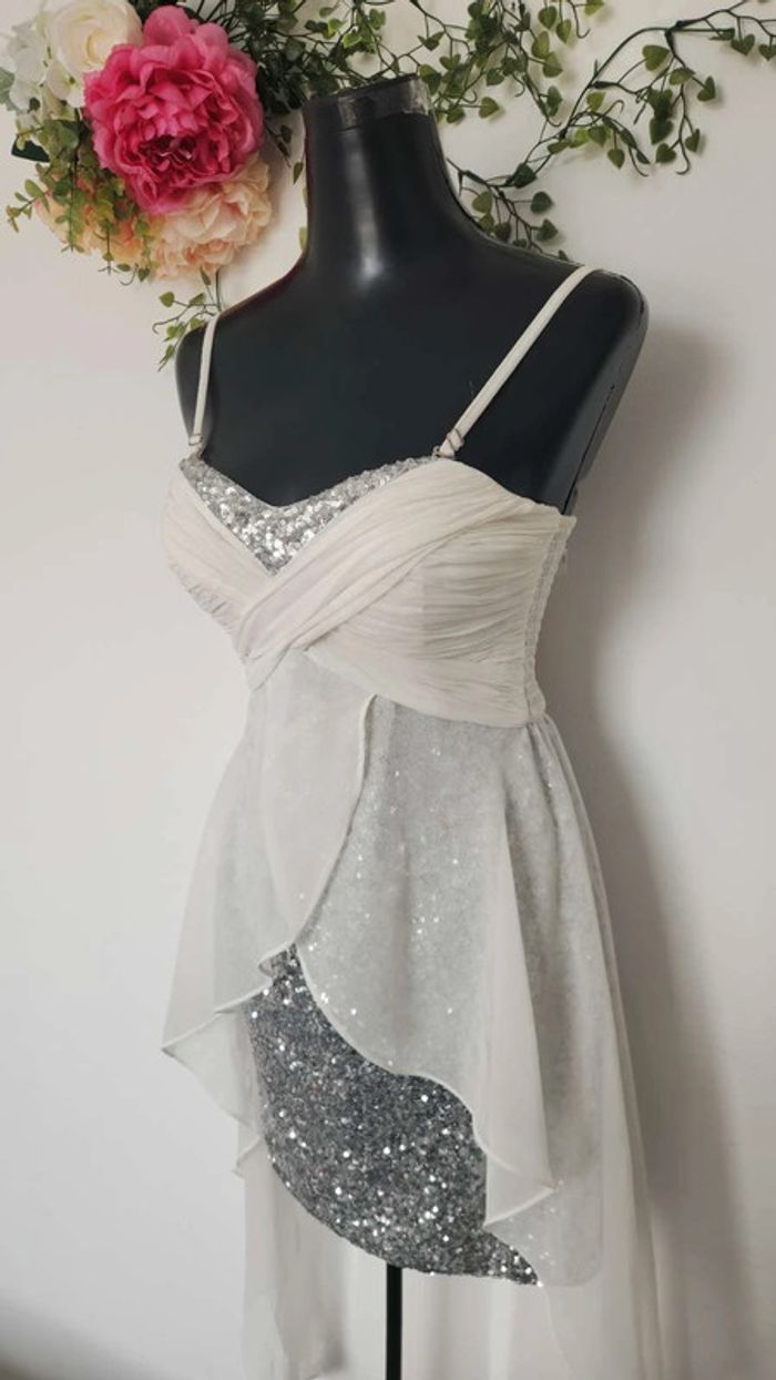 Robe bustier à sequins et voile fluide 🎀 Taille M 🎀 - photo numéro 2