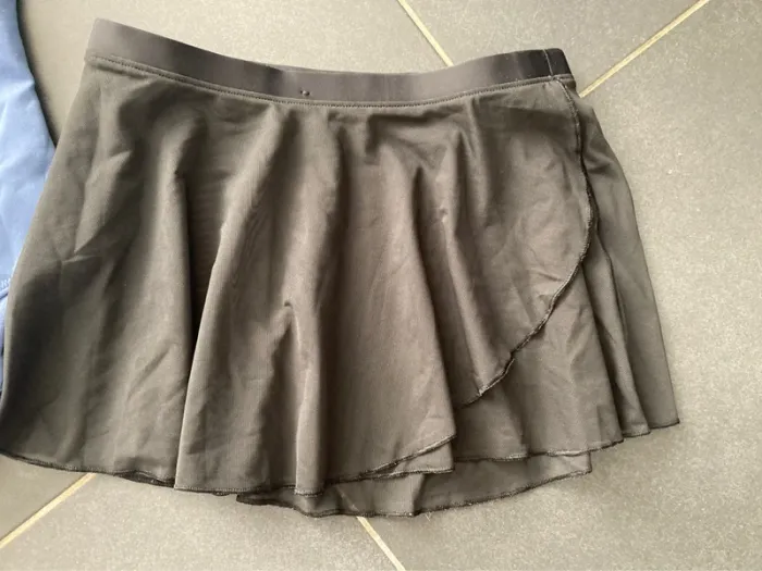 Tenue de danse 12/13 ans Décathlon justaucorps jupette et collants - photo numéro 2