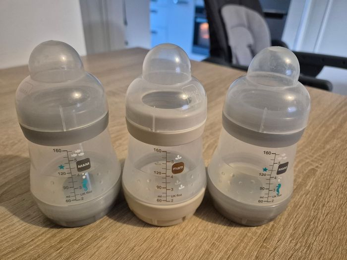 Lot de 3 biberon anti colique Mam