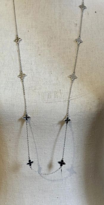 Collier sautoir réglable trèfles acier inoxydable argent