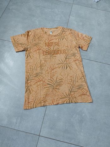 Tee-shirt neuf tape à l'œil
