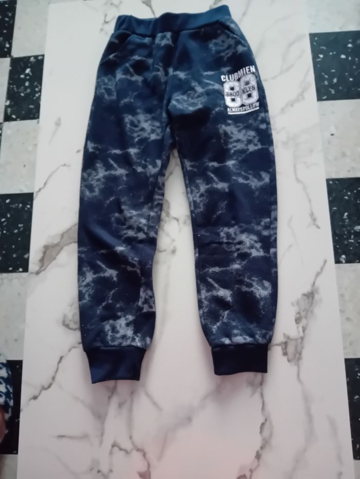 Lot de vêtements - photo numéro 2