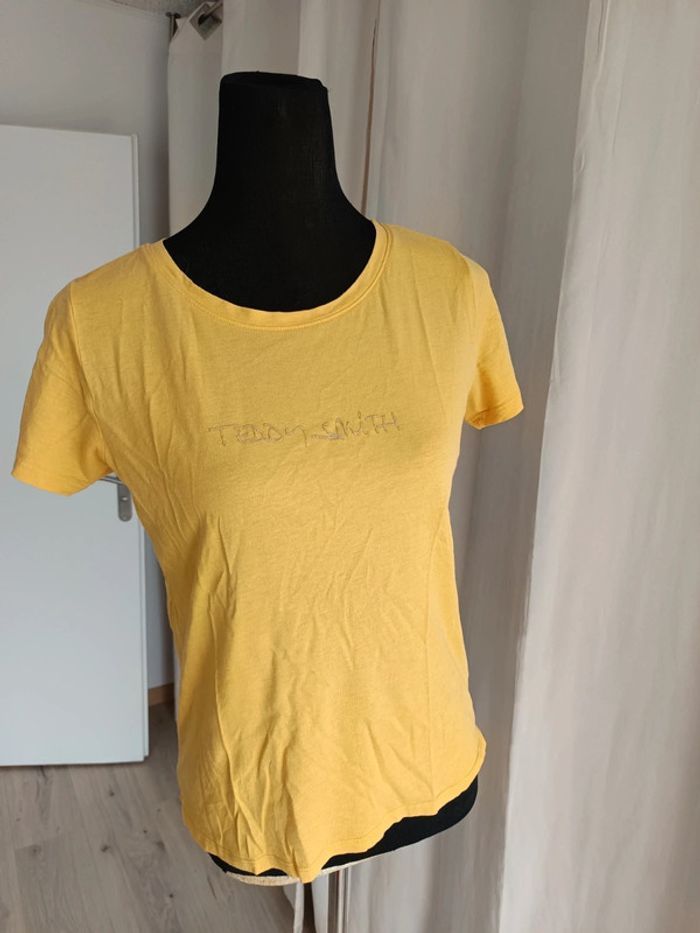 Tee-shirt jaune