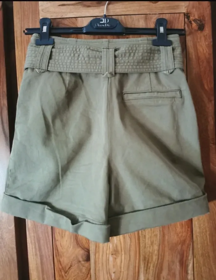 Short Rome Sezane 32 - photo numéro 2