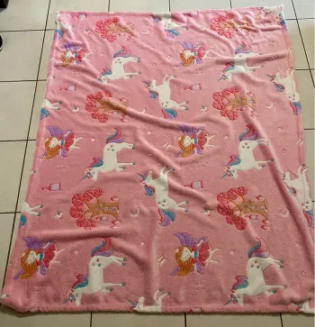 Plaid phosphorescents Tout Doux Licornes & Fées – 127 x 152 cm
