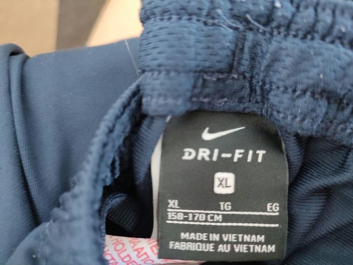 Pantalon jogging Nike XL - photo numéro 3