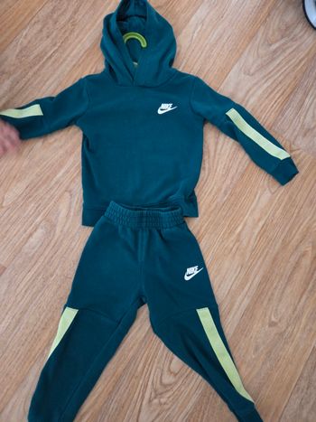 Ensemble nike bébé garçon 2-3 ans 