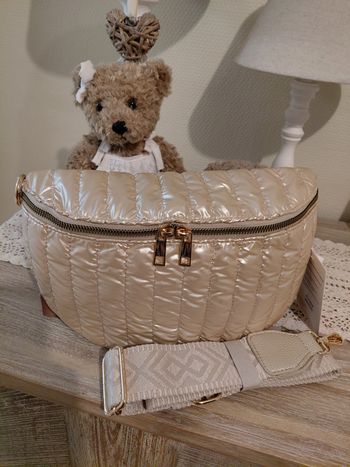 Banane matelassé doudoune