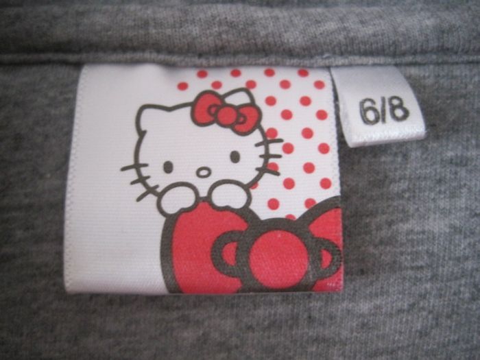 Peignoir ou robe de chambre velours Hello Kitty 6-8ans - photo numéro 3