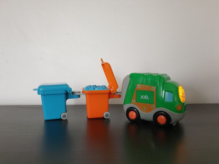 Tut tut bolide composé "Joël le camion poubelles + 2 bennes" VTech - photo numéro 2