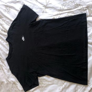 T-shirt nike