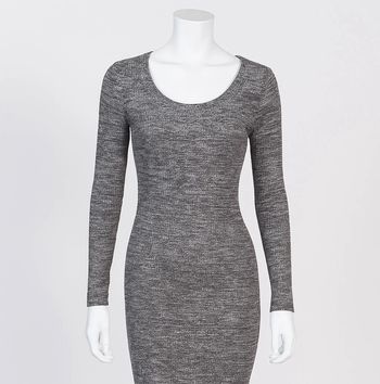 Robe près du corps