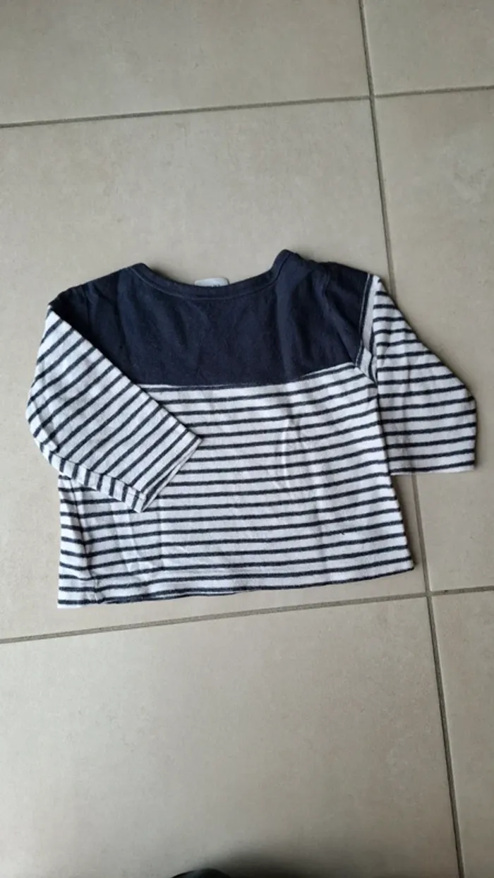 Lot 3 tee-shirts manches longues 12 mois - photo numéro 4