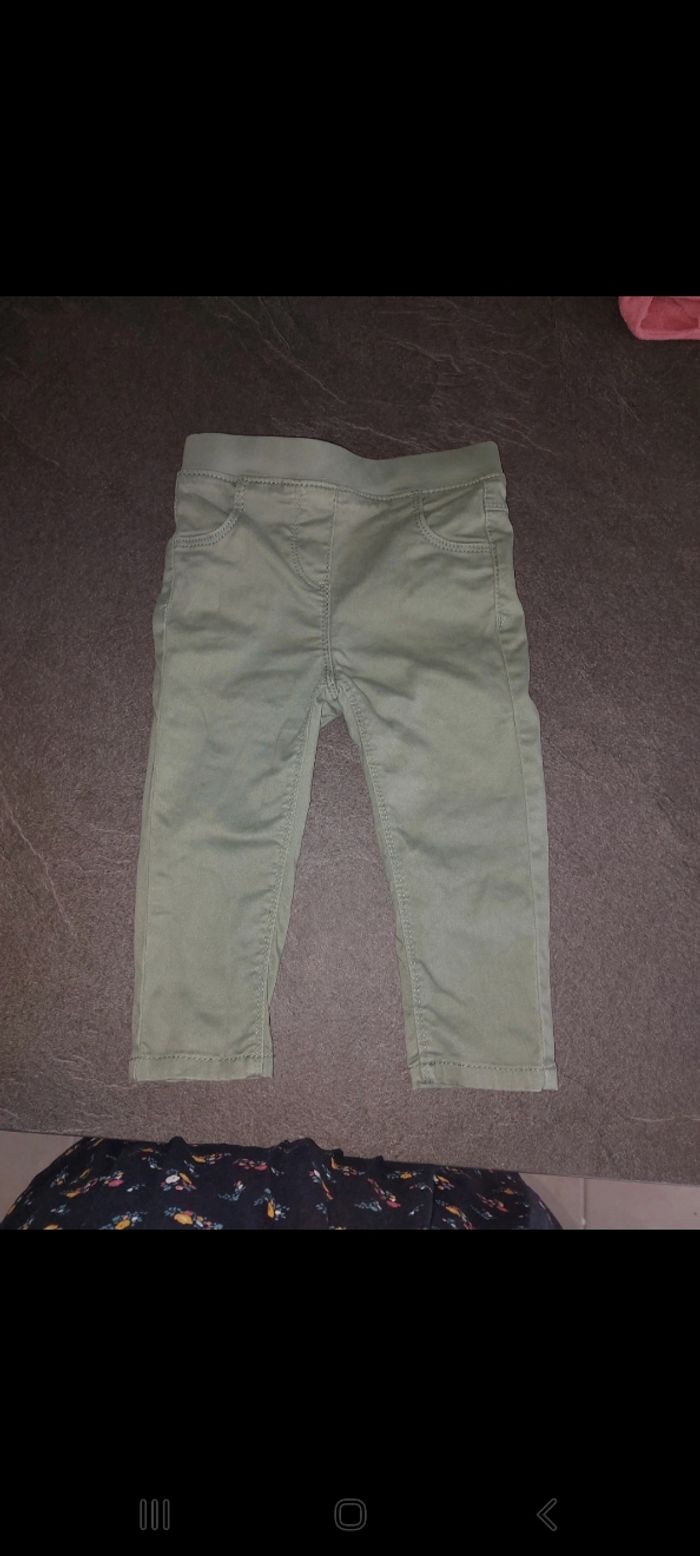 Pantalon bébé tape a l'œil 18mois