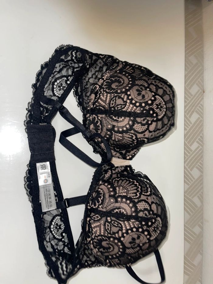 Soutien gorge noir/chair 95B