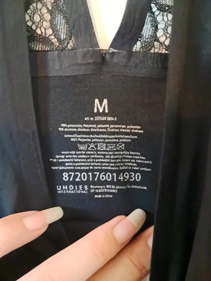 Brassiere noir taille M - photo numéro 3