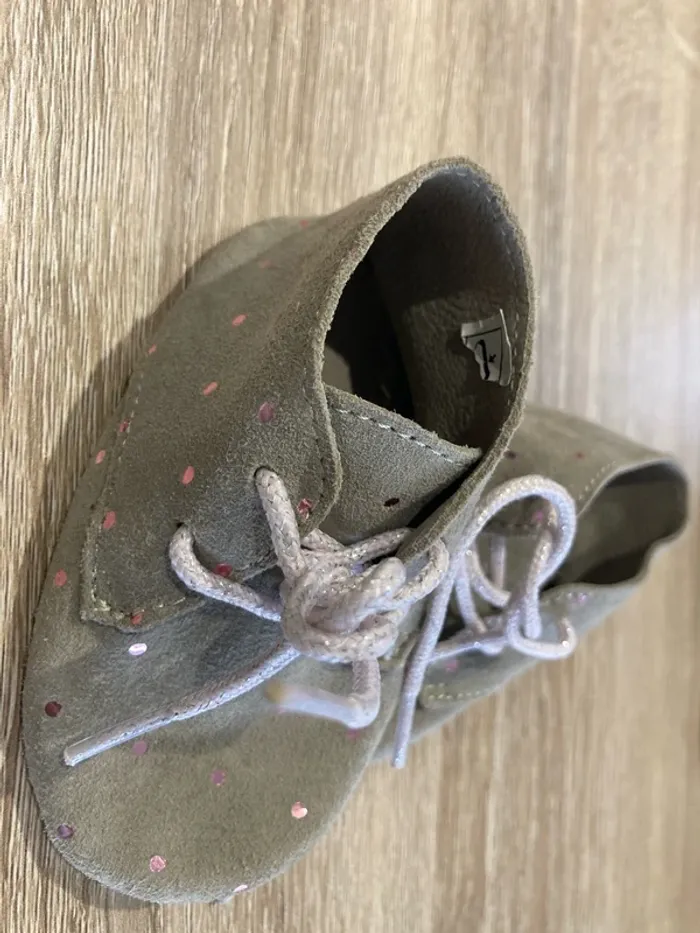 Chaussure souple en cuir - photo numéro 2