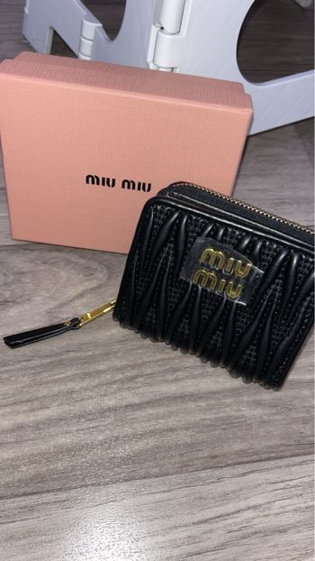 Porte monnaie miu miu 
