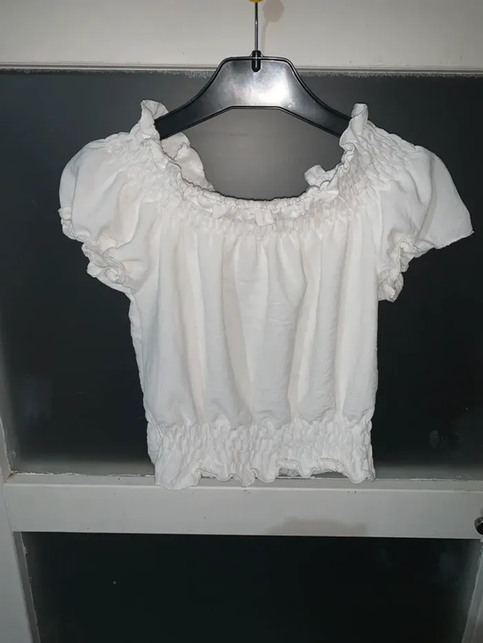 Top 6 ans blanc à smocks, col bardot élégant