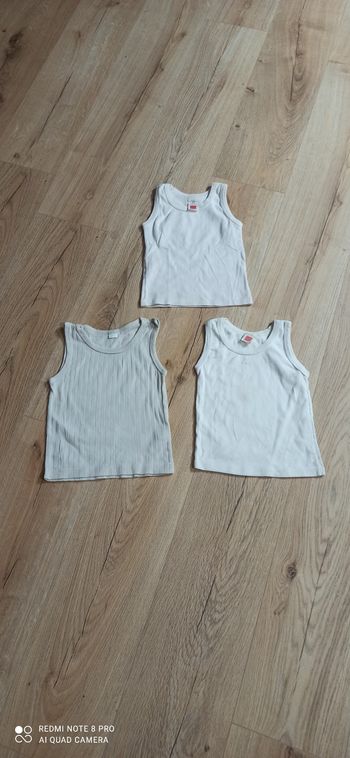 3 maillots de corps debardeurs 4 ans