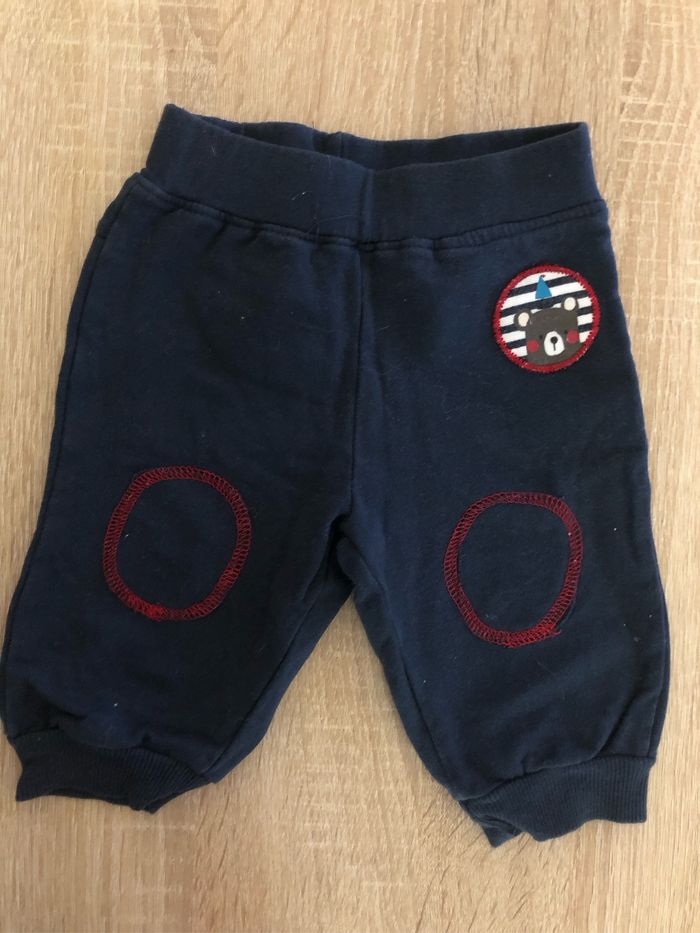 Lot 4 pantalons - photo numéro 3