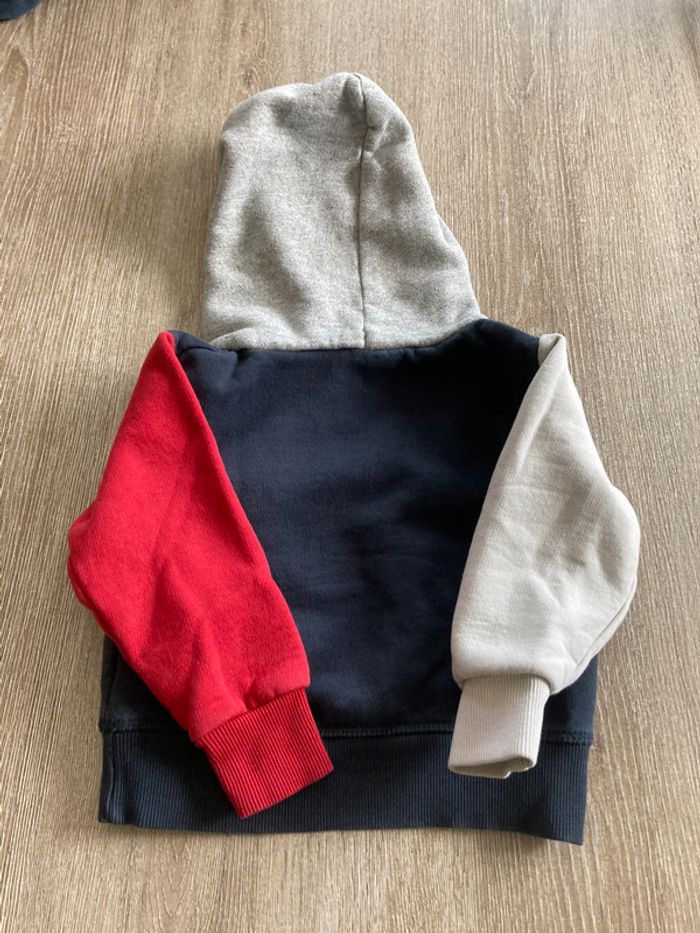 Pull à capuche 3 ans - photo numéro 2
