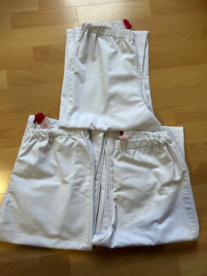 Lot de 3 pantalons blancs • taille 1 • ALM - photo numéro 3