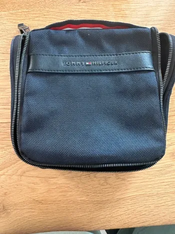 Trousse de toilette tommy hilfiger